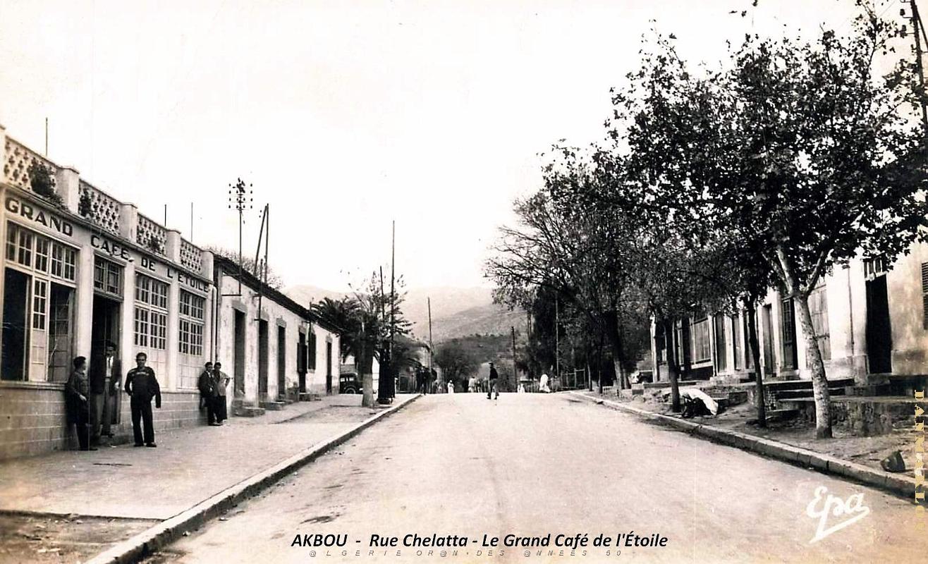 Akbou - Rue Chelatta -- Grand Cafe de l'Etoile.jpg